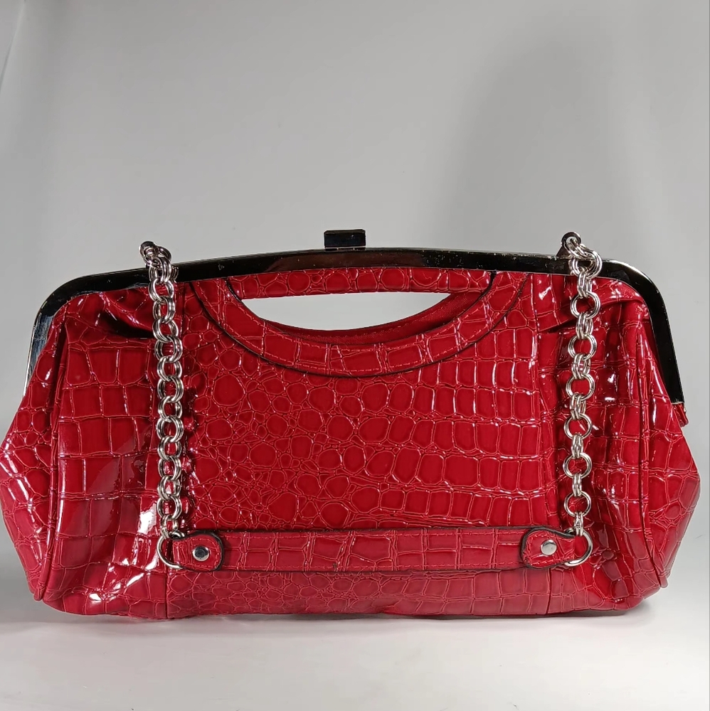 Alagator Faux Leathet Red Clutch Chain Handle Bueno of California